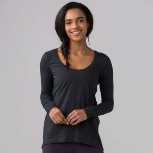 Lululemon Heathered Black Another Round Long Sleeve size Small